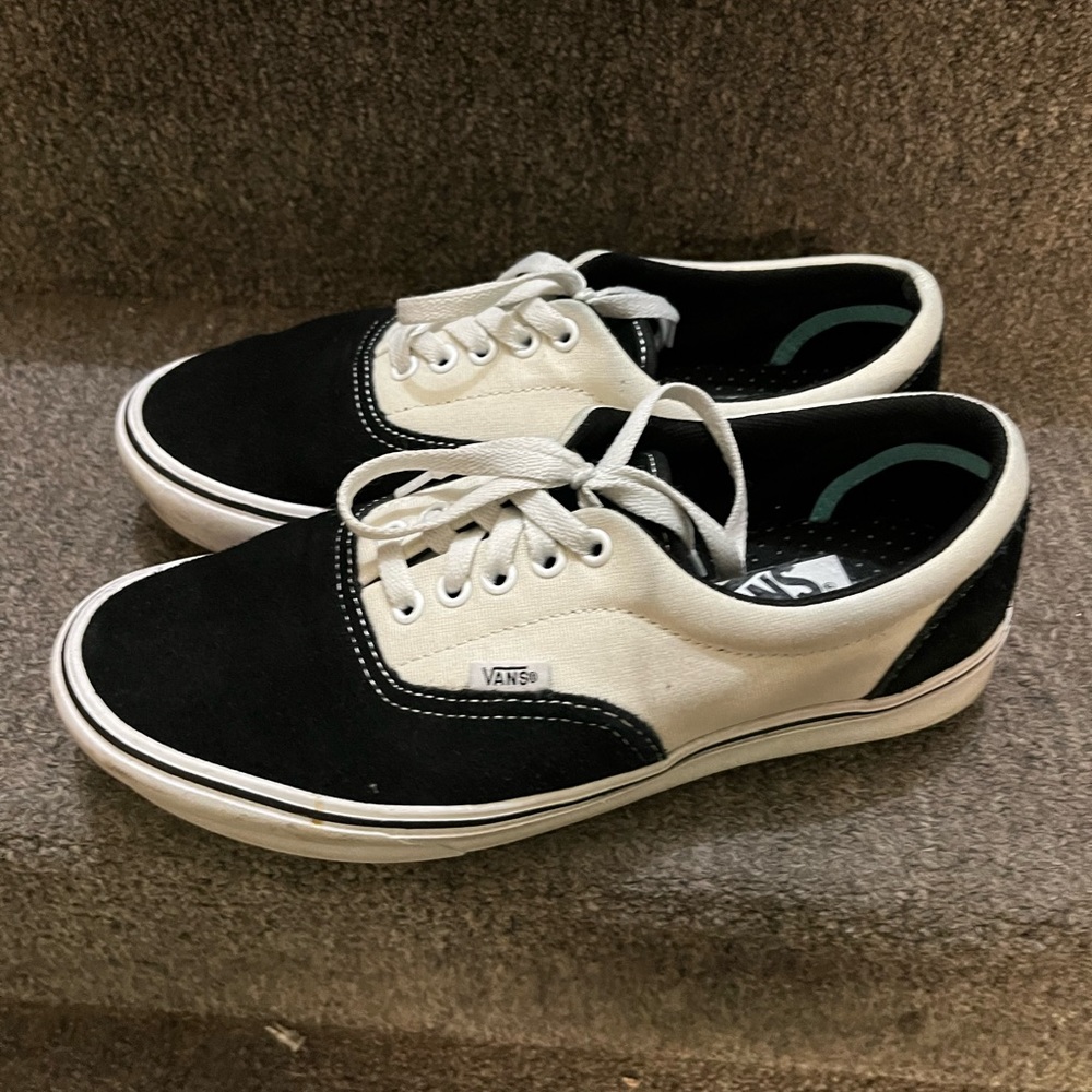 Vans Era ComfyCush (Black/White) Men:8.5/Women:10
